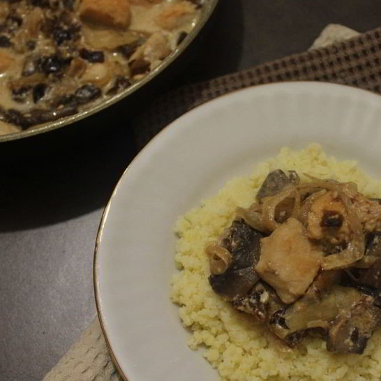 Рецепт курицы, тушенной с черносливом