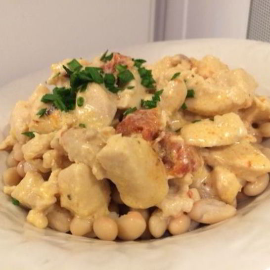 Рецепт курицы в сливочном соусе с фасолью