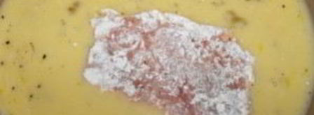 отбивные из свинины на сковороде в кляре. Шаг 4