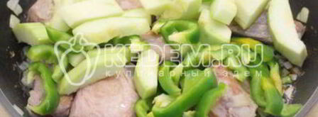 ребрышки тушеные с овощами. Шаг 7