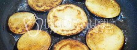 баклажаны с помидорами и сыром меладжо. Шаг 5