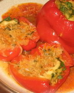 Фаршированный перец с овощами