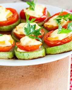 Кабачки запеченные с помидорами