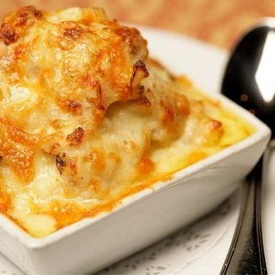 Рецепт нежного запеченного картофеля с сыром