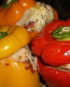 Перец фаршированный кускусом и нутом