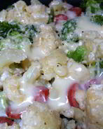 Цветная капуста и брокколи с сосисками