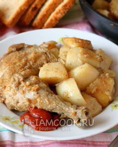 Тушеная картошка с окорочками