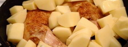 тушеная картошка с окорочками. Шаг 11