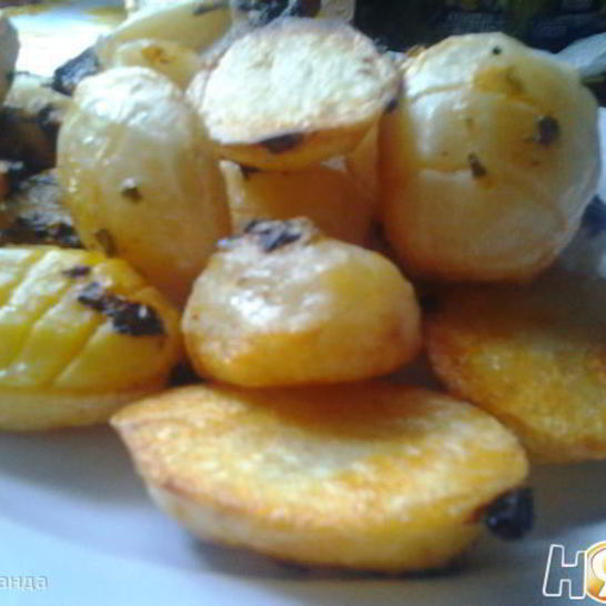 Рецепт запеченного картофеля с базиликом и мятой