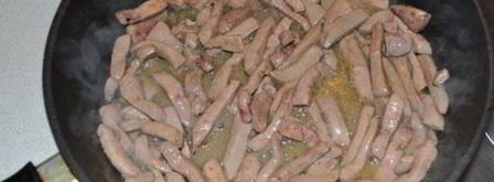 печень, тушенная в сливках. Шаг 4