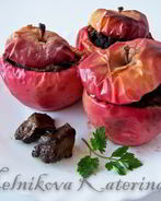 Печень в яблоке