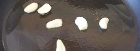 жареная куриная печень с сердечками. Шаг 3