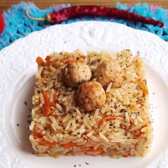 Рецепт плова с фрикадельками в духовке