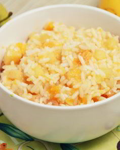 Плов с тыквой и фруктами