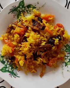 Сладкий плов в мультиварке с сухофруктами, изюмом