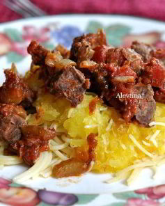 Мясное рагу с тыквой спагетти