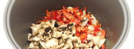 овощное рагу с рисом и шампиньонами в мультиварке. Шаг 3