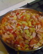 Овощное рагу с сосисками