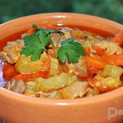 Рагу из свинины с кабачками