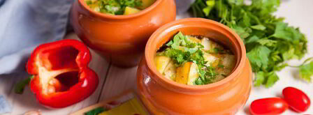 рагу с курицей и овощами в горшочках. Шаг 8