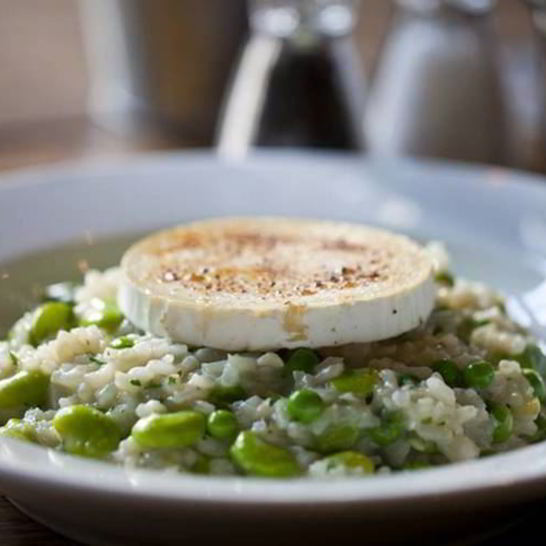 Рецепт ризотто из весенних овощей с козьим сыром