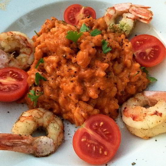 Рецепт томатного ризотто с креветками и помидорами черри