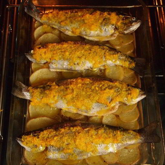 Рецепт форели запеченой с картофелем