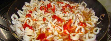 кальмары тушеные с помидорами. Шаг 6