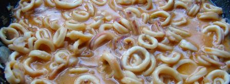 кальмары тушеные с помидорами. Шаг 7