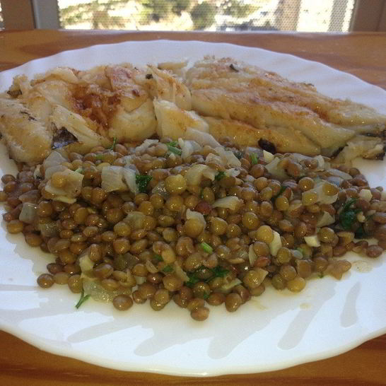 Рецепт обжаренной трески с чечевицей