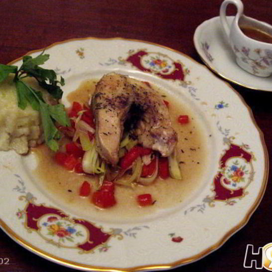 Рецепт судака под медово-лимонным соусом с луком-пореем