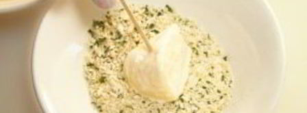 сулугуни, жаренный в сухарях. Шаг 4