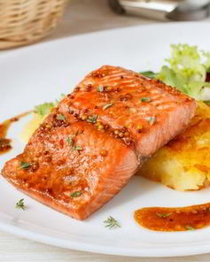 Запеченный лосось в медово-горчичном соусе