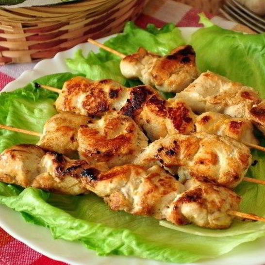 Рецепт куриных шашлычков на шпажках на сковороде