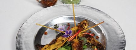 острые тайские шашлычки сатай со свежим салатом из огурца и ореховым соусом. Шаг 7