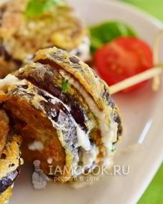 Шашлык из баклажана в кляре с сыром
