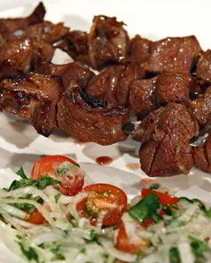 Шашлык из говядины с киви