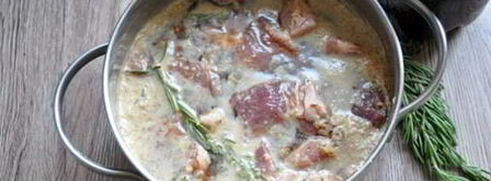 шашлык, маринованный в квасе со специями. Шаг 4