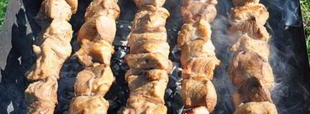 шашлык, маринованный в квасе со специями. Шаг 5