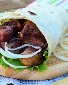 Свиной шашлык в лаваше