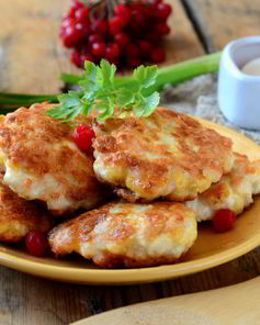 Рубленые шницели из курицы с сыром