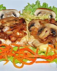 Шницель из индейки по-милански