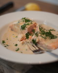 Стейк из семги в сливочном соусе