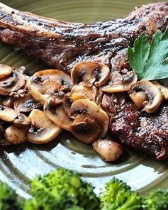 Стейк на кости