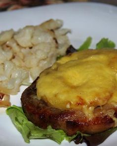 Стейки из свиной шеи по-французски