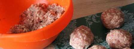 тефтели из говядины с рисом в соусе из овощного сока. Шаг 4