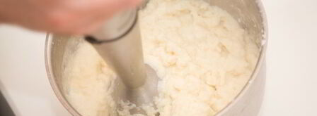 тефтели из утки с пюре из корня сельдерея и яблочным соусом. Шаг 4