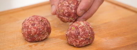 тефтели из утки с пюре из корня сельдерея и яблочным соусом. Шаг 5