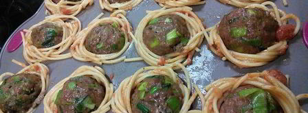 тефтели в гнездах из спагетти. Шаг 8