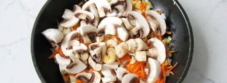 тефтели в грибном соусе. Шаг 7